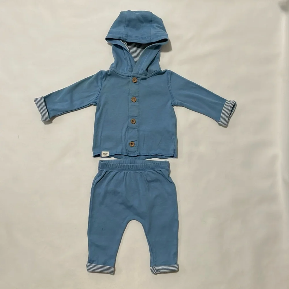 Carter’s Jacket and pants‎ set size 3 months